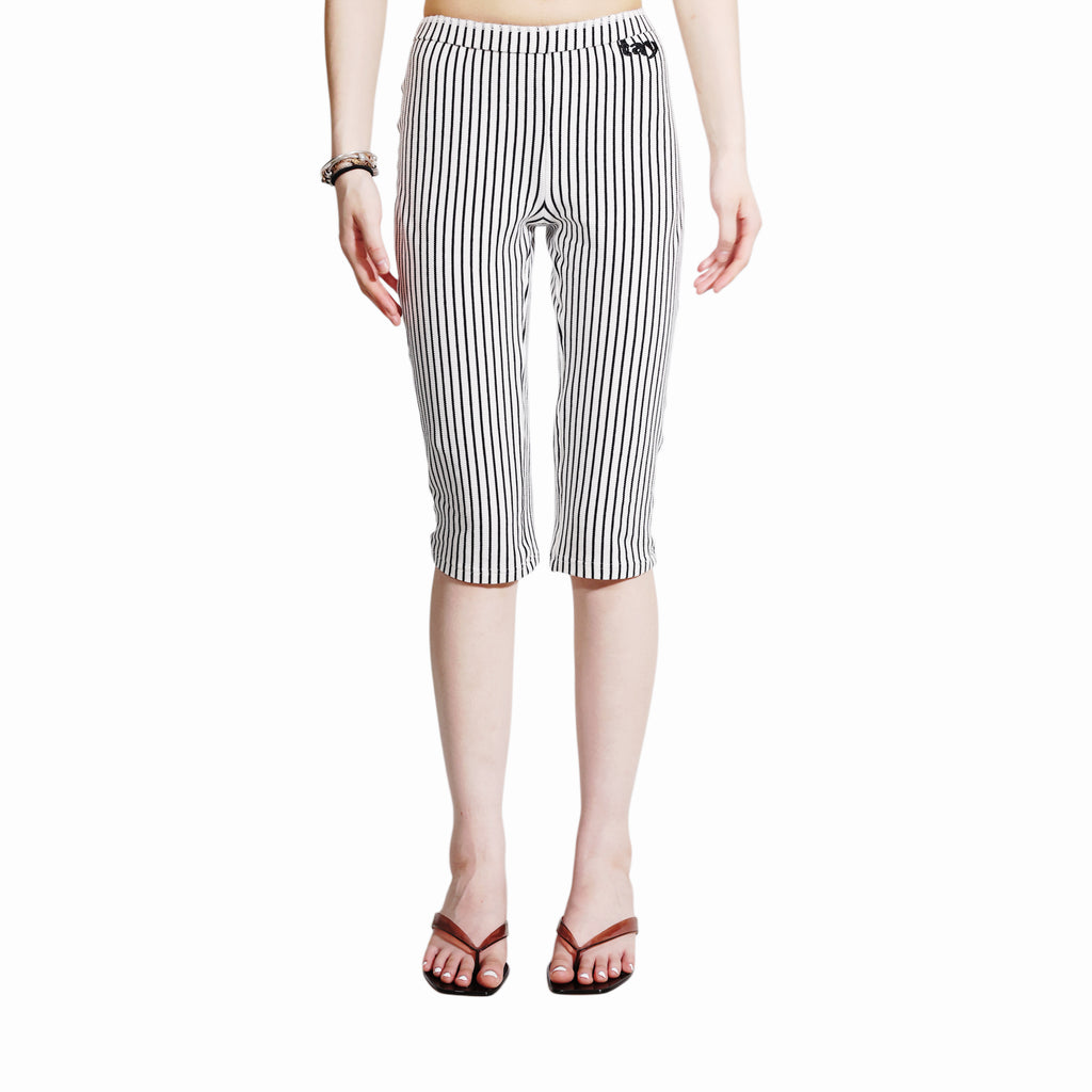 "BLACK AND WHITE" STRIPED T.A.Y CAPRIS